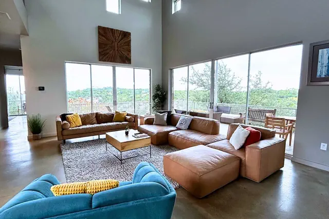 Photo 1 - Luxury Hilltop Retreat w/ Scenic Views
