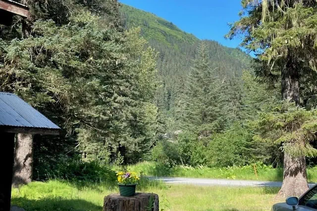 Photo 1 - Valdez Lodge