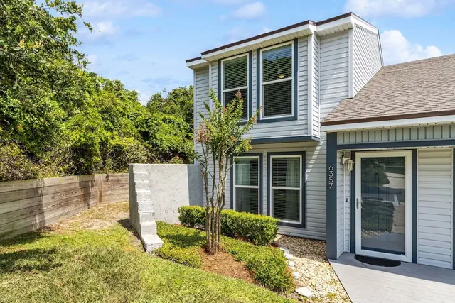 Photo 1 - Cozy Pet Friendly 2BR - Fernandina Beach