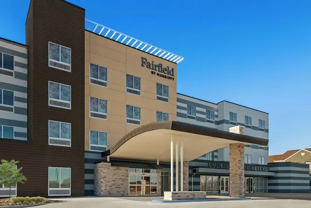 Photo 1 - Fairfield By Marriott Inn & Suites Emporia