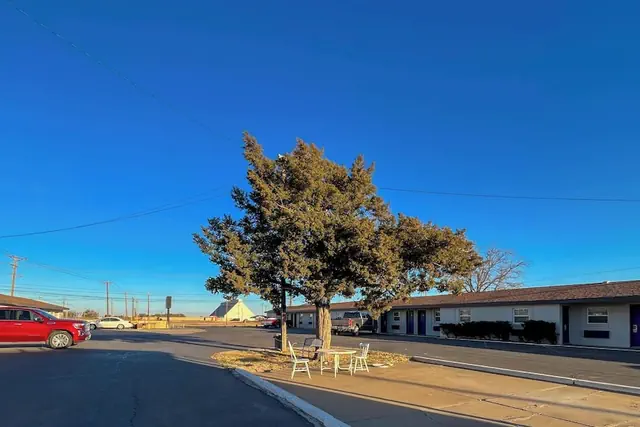Photo 1 - Motel 6 - Lamesa, Tx