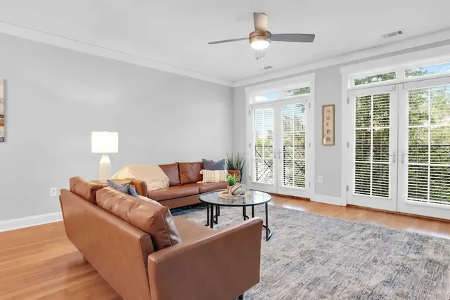 Photo 1 - 2 Suites Walkable Historic District + Free Parking The Juliette by Avantstay