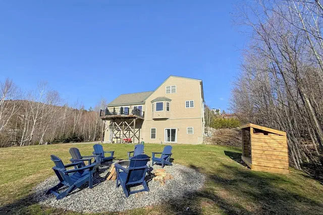 Photo 1 - Hl96 Single Family Home With Views and Lots of Space! Privacy, Convenience, AC and Style!
