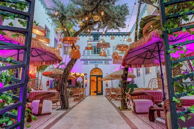 Photo 1 - Hotel Harrison On The Beach