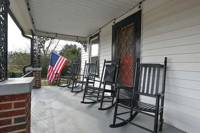 Photo 1 - The Bulldog Farmhouse - 100+ Year old Home