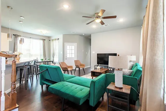 Photo 1 - 4BR Home in the Heart of Cowboy Nation!