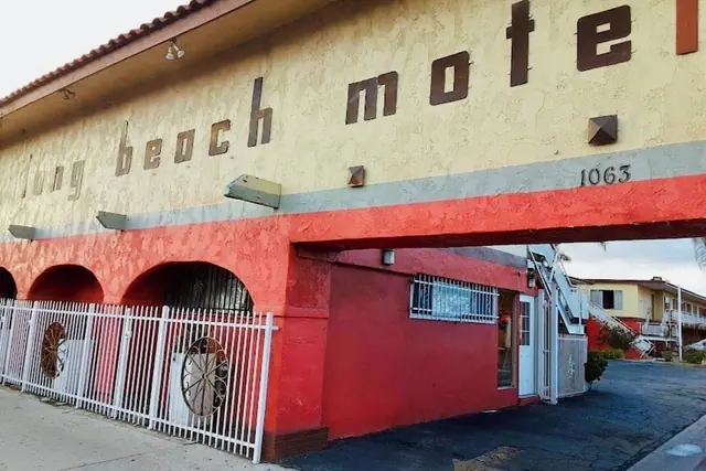 Photo 1 - LONG BEACH MOTEL