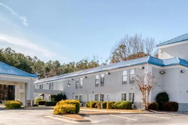 Photo 1 - Americas Best Value Inn Raleigh