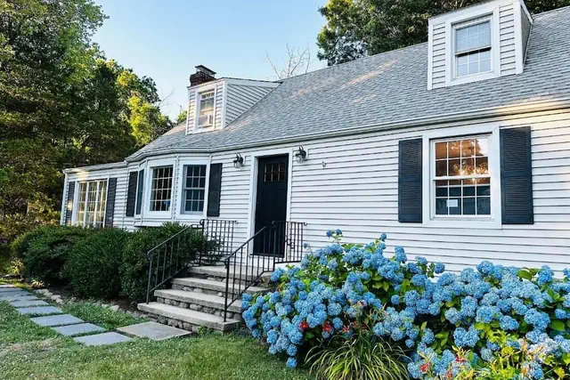 Photo 1 - Family Cottage with 4 King Beds