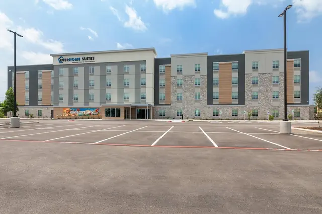Photo 1 - Everhome Suites Georgetown - Austin