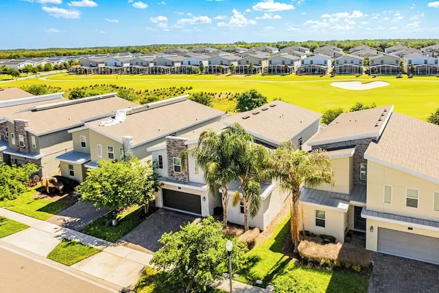 Photo 1 - Nine Bedroom Vacation Home ChampionsGate