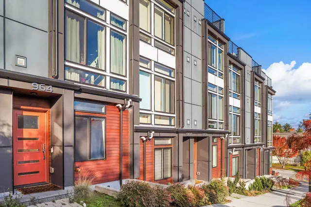 Photo 1 - Lake View Townhouse