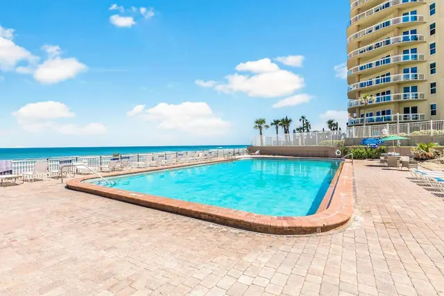 Photo 1 - Oceanside Duo 2 Updated Rooms w Water Views