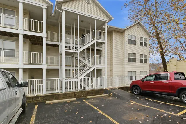 Photo 1 - Lake Views & Loft Retreat for Kids w/ 12x30 Slip at Mm11