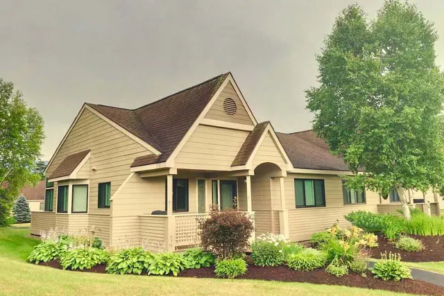 Photo 1 - Fv48 Modern Home With AC Within Walking Distance of Golf Course and Mt Washington Hotel