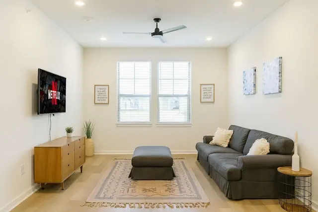 Photo 1 - Stunning, A+location, Workerfriendly, Washer, Pool