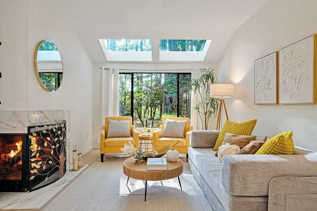 Photo 1 - Marbella Lane-cozy Luxury Townhome Near Microsoft