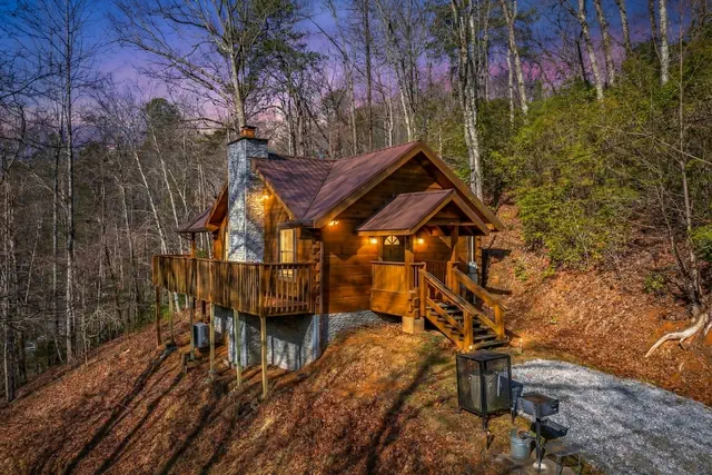 Photo 1 - Hot Tub Location Cozy Studio Log Cabin Fireplace