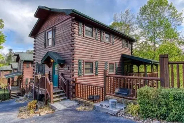 Photo 1 - Day Dreamer Cabin With Views by Beyond Expectations