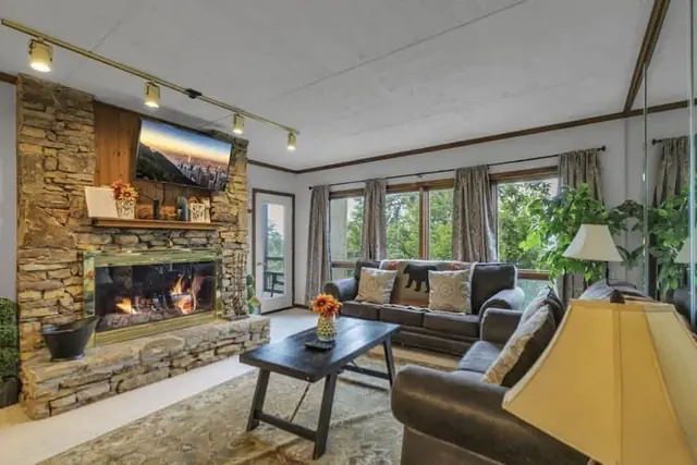 Photo 1 - Misty Mountain Condo by Beyond Expectations With Hot Tub