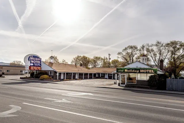 Photo 1 - Holiday Motel