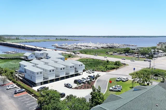 Photo 1 - Winyah Bay Club