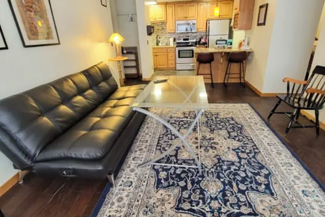 Photo 1 - Urban Living - 2 Bed and 1 Bath