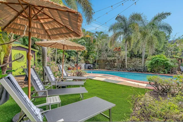Photo 1 - Fox Of Oz- Pool Spa Oasis Villa
