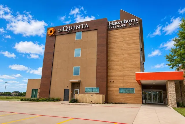Photo 1 - La Quinta Inn And Suites By Wyndham Corpus Christi I-37 Nw