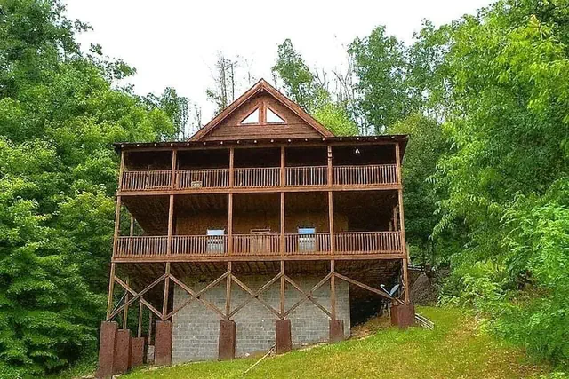 Photo 1 - Mountain Paradise 3 Bedroom Cabin
