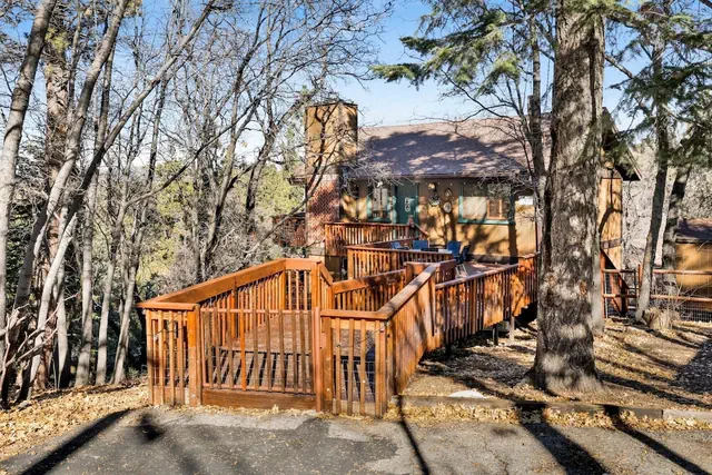 Photo 1 - 2600-the Tree Top Cabin