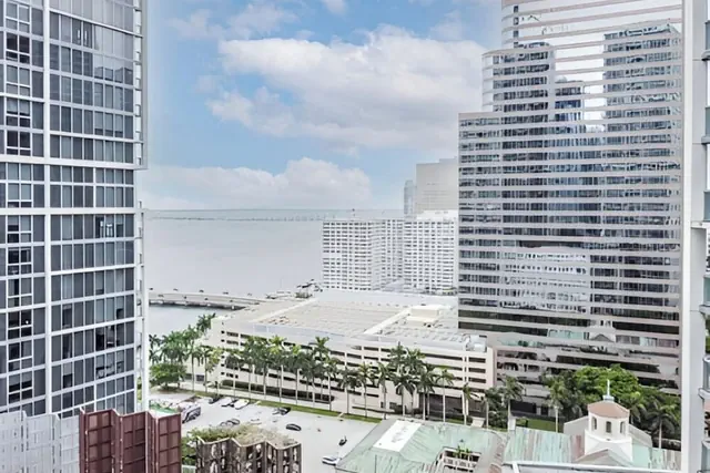 Photo 1 - The Brickell Suites - W Miami