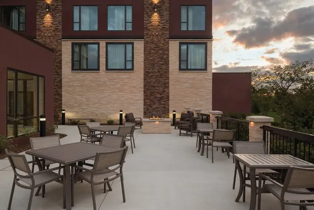 Photo 1 - Holiday Inn Chicago - Schaumburg by IHG