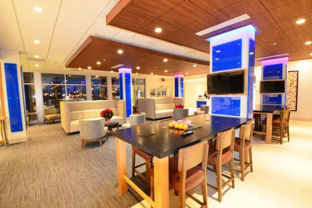 Photo 1 - Holiday Inn Express & Suites Toledo South - Perrysburg by IHG