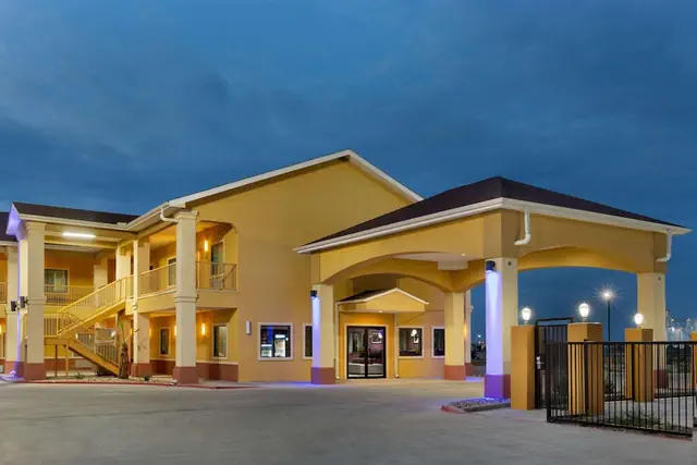 Photo 1 - Days Inn by Wyndham Odessa
