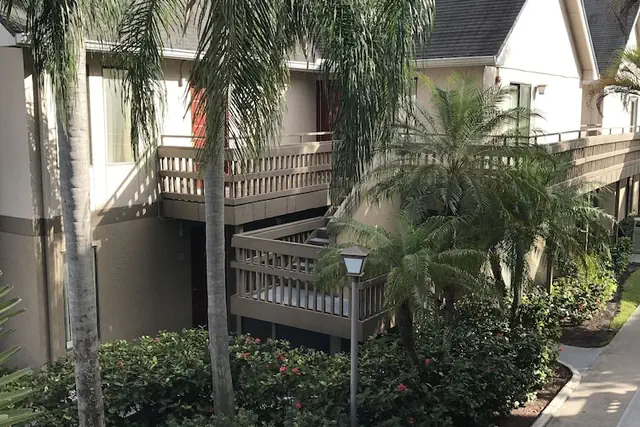 Photo 1 - Doral Suites