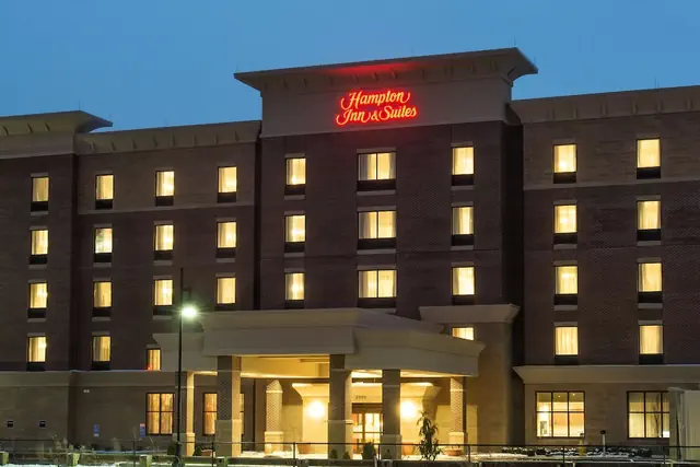 Photo 1 - Hampton Inn & Suites Cincinnati / Kenwood