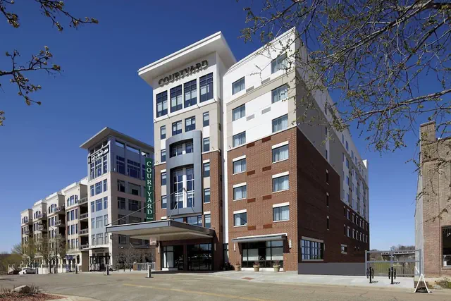 Photo 1 - Courtyard Akron Downtown
