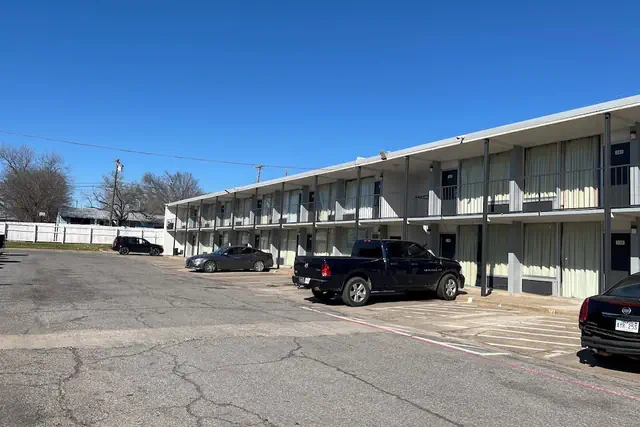 Photo 1 - Motel 6 Sherman, TX