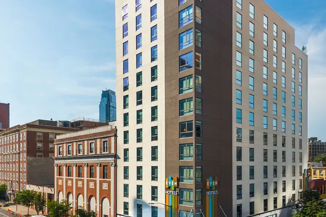 Photo 1 - EVEN Hotel Brooklyn by IHG