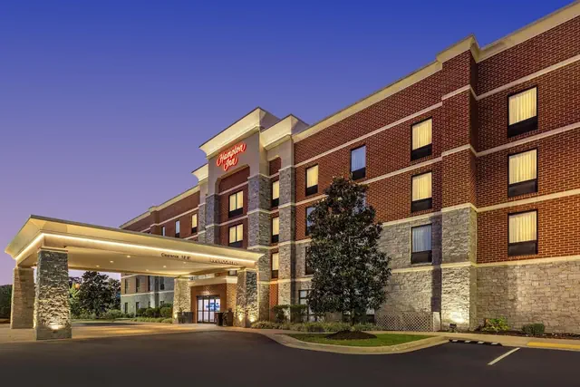 Photo 1 - Hampton Inn Lexington Medical Center