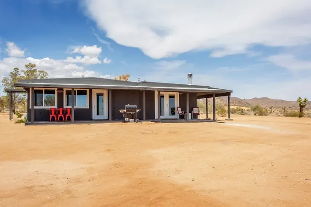 Photo 1 - The Flag Ranch - Hot Tub, Fire Pit And Bbq! 2 Bedroom Home