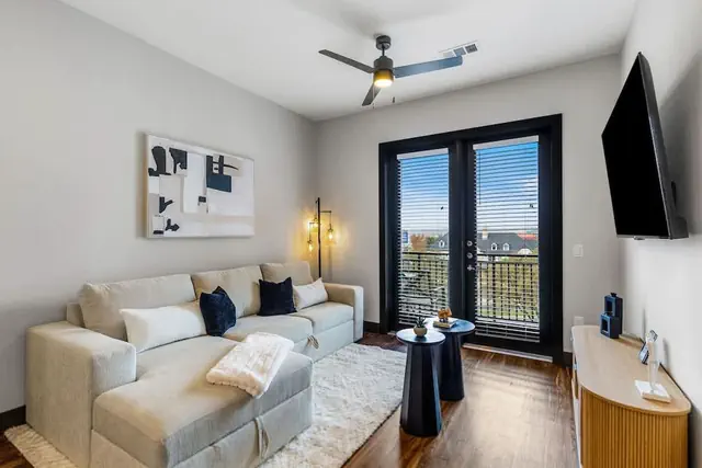 Photo 1 - 12 Min to Downtown Pool Balcony Free Parking