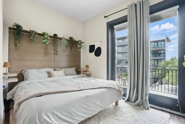 Photo 1 - 12min DT 6min Domain Studio-pool Free Parking