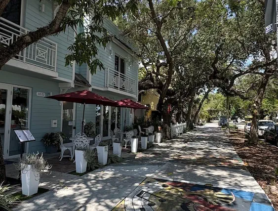 Photo 1 - Bed & Breakfast Coconut Grove Miami