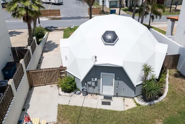 Photo 1 - Unique Geodome - Half Block To Beach 2 Bedroom Home