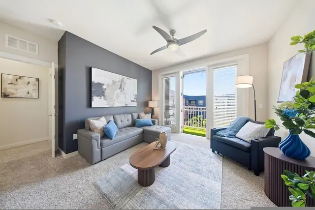 Photo 1 - Modern 2BR w Pool Pet-friendly Unit 19