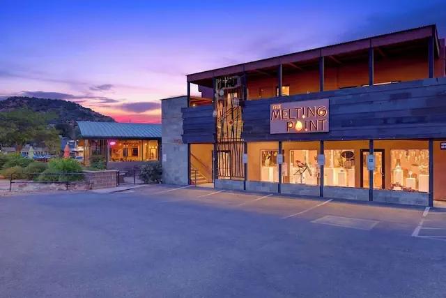Photo 1 - Canyon Drift by Avantstay Sedona Stay Balcony Near Trails + Dining + Red Rock Views