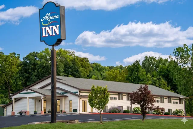 Photo 1 - ALGONA INN
