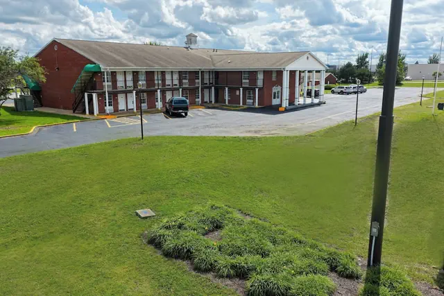 Photo 1 - Economy Inn & Suites
